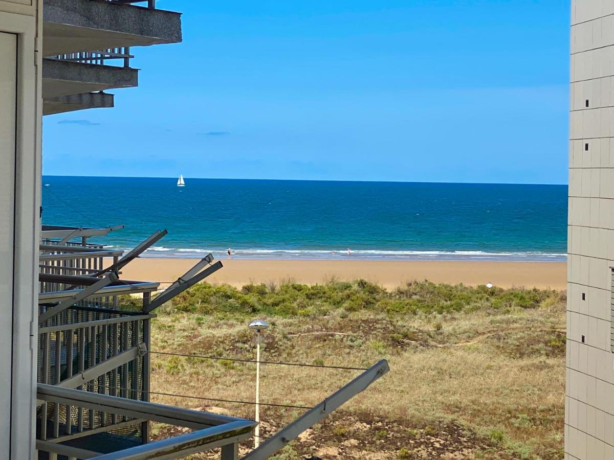 Piso Primera Linea De Playa Laredo Exteriér fotografie