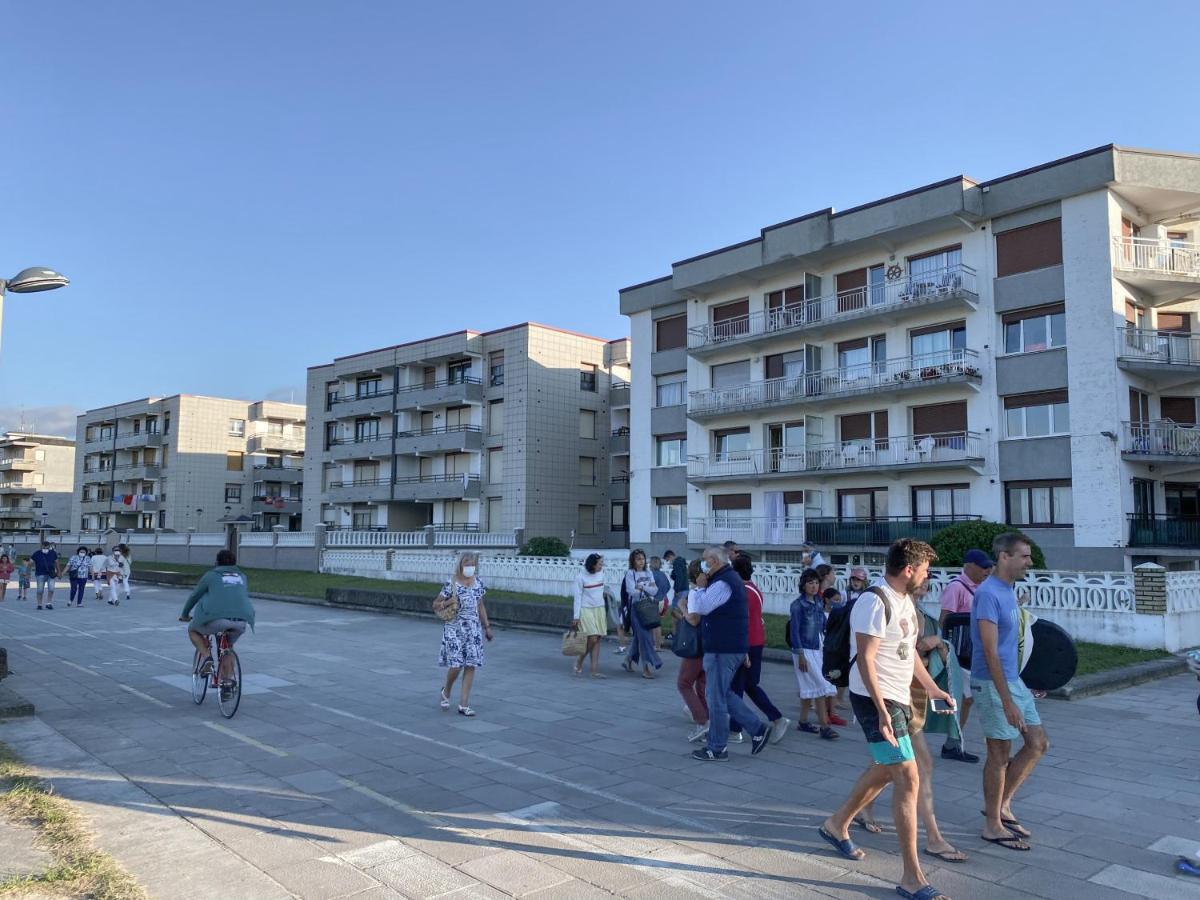 Piso Primera Linea De Playa Laredo Exteriér fotografie