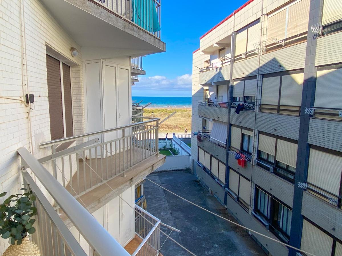 Piso Primera Linea De Playa Laredo Exteriér fotografie